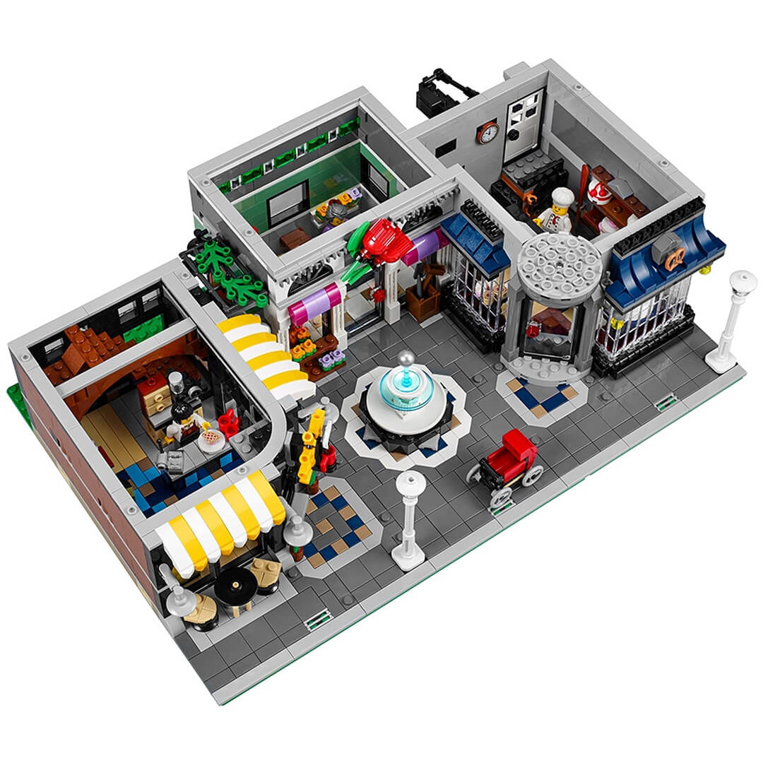 LEGO 10255 Plac Zgromadzeń wnętrze