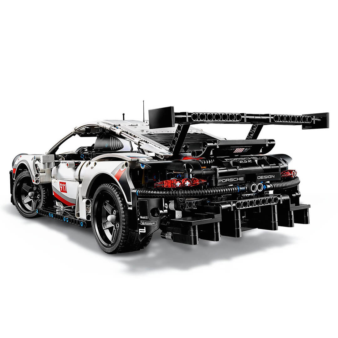LEGO Technic 42096 Porsche 911 RSR ułożone tył