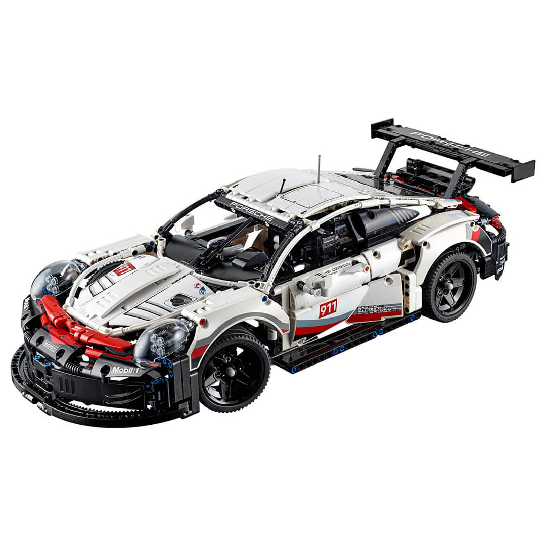 LEGO Technic 42096 Porsche 911 RSR ułożone